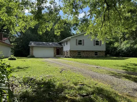 8421 Hickory Nut Grove Road Cary IL 60013