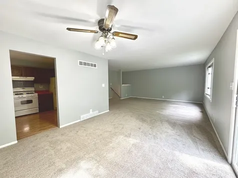 8421 Hickory Nut Grove Road Cary IL 60013