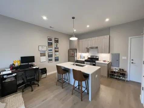 3757 North Sheffield Avenue Chicago IL 60613