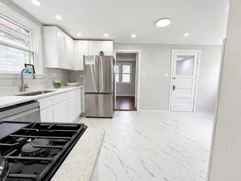 12253 South Peoria Street Chicago IL 60643