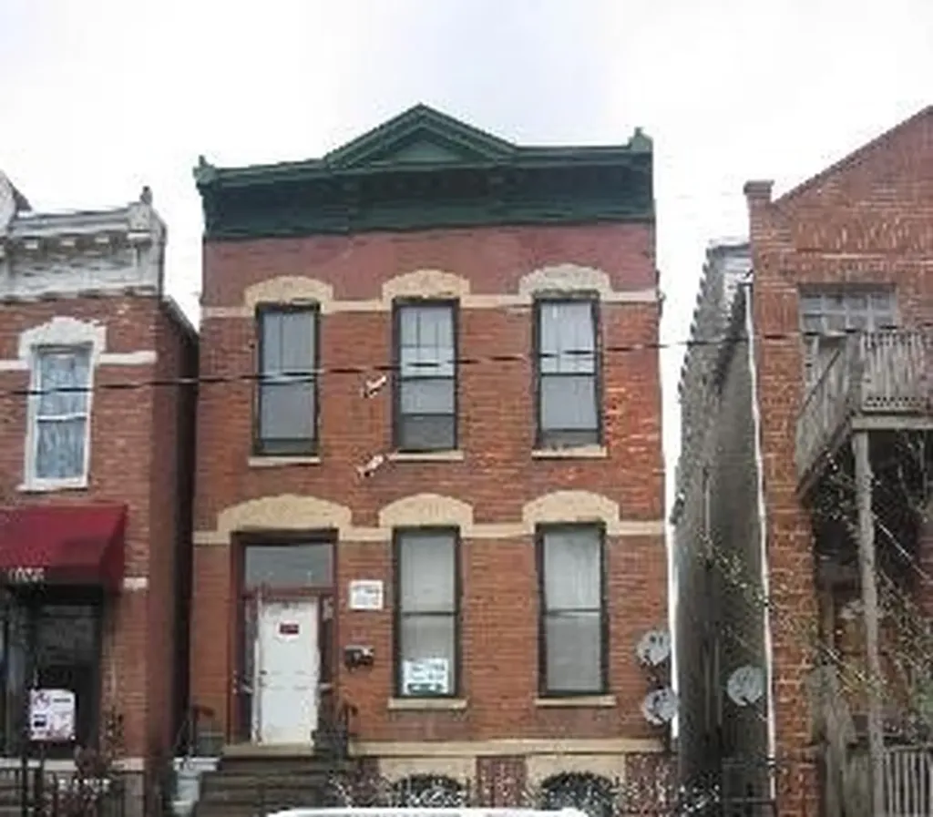 1036 West 18th Street Chicago IL 60608