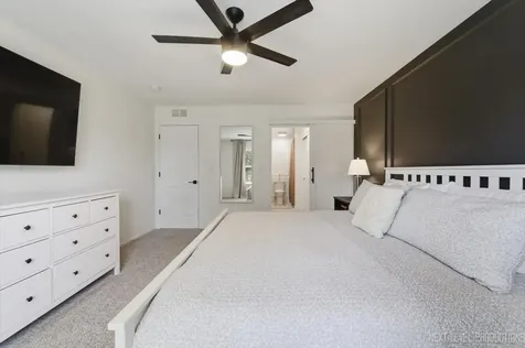 386 Risen Star Lane Oswego IL 60543