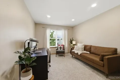 386 Risen Star Lane Oswego IL 60543