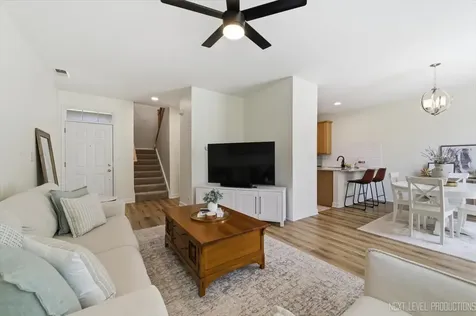 386 Risen Star Lane Oswego IL 60543