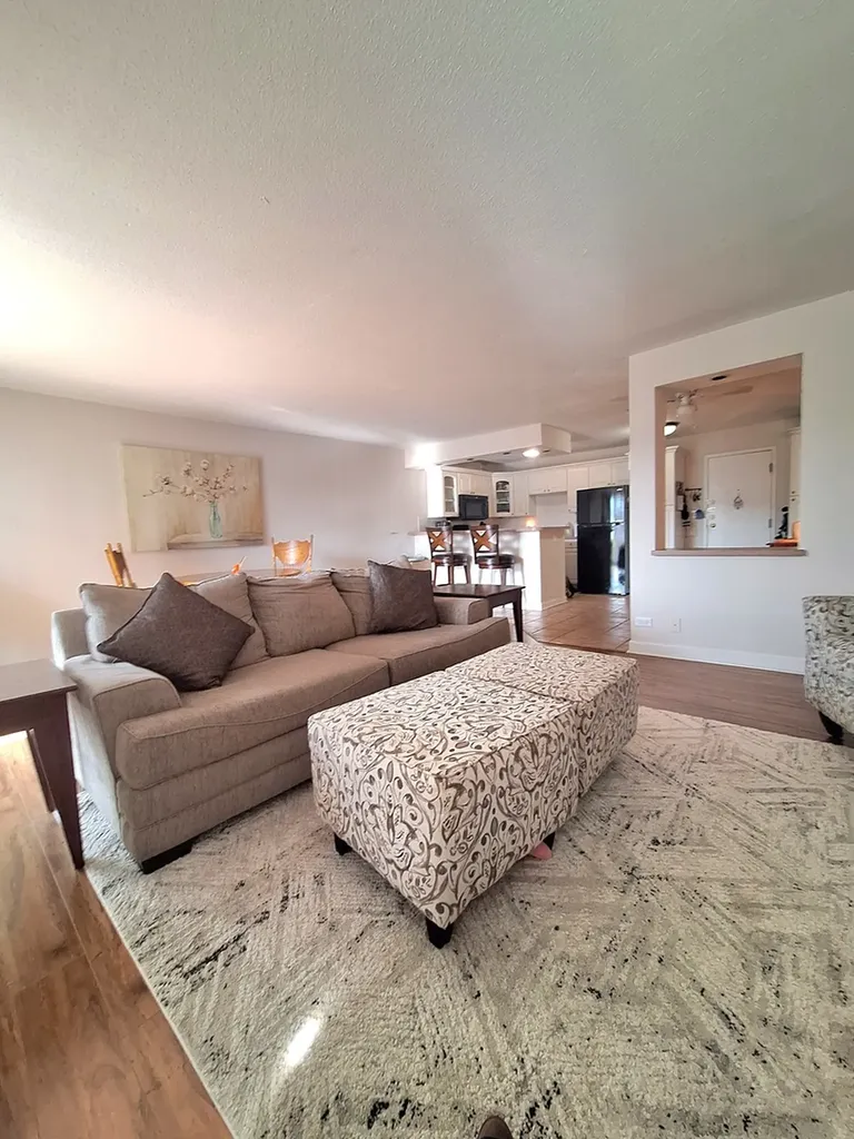 2211 South Stewart Avenue Lombard IL 60148