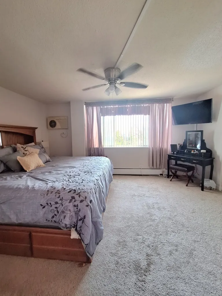 2211 South Stewart Avenue Lombard IL 60148