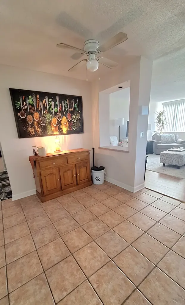 2211 South Stewart Avenue Lombard IL 60148