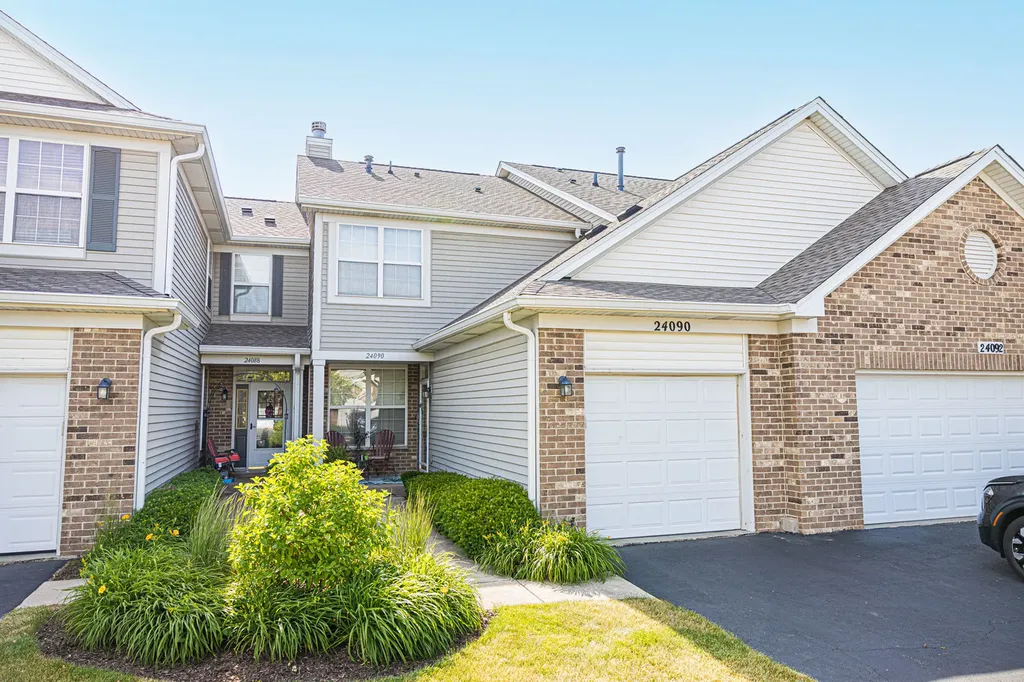 24090 West Pear Tree Circle Plainfield IL 60585