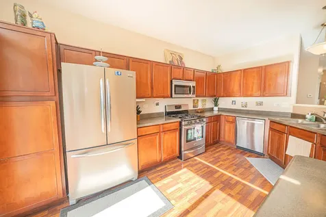 24090 West Pear Tree Circle Plainfield IL 60585