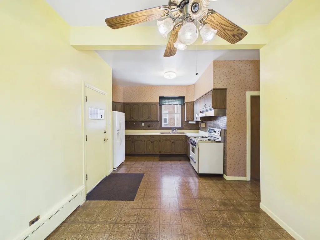 5458 West Windsor Avenue Chicago IL 60630