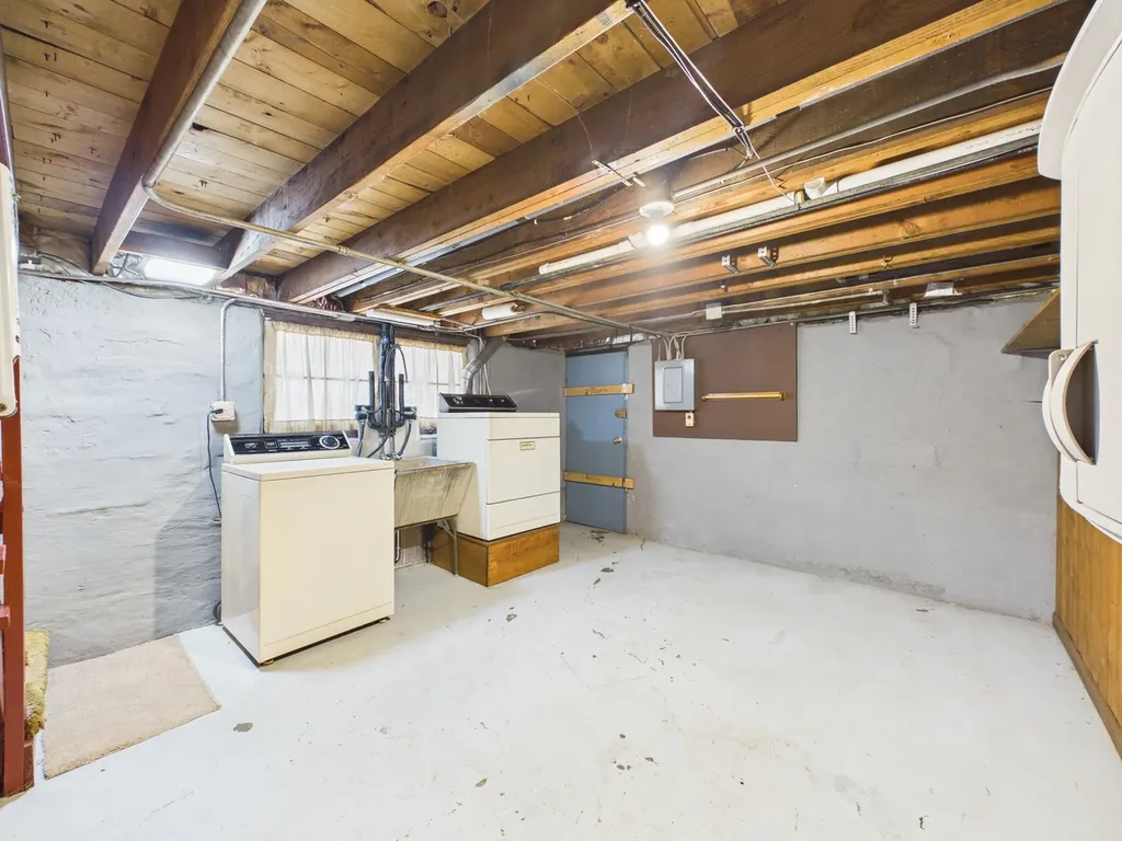 5458 West Windsor Avenue Chicago IL 60630