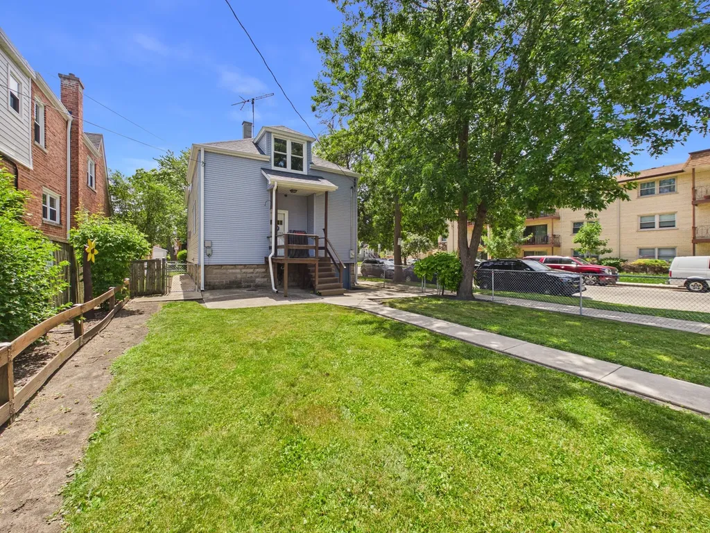 5458 West Windsor Avenue Chicago IL 60630