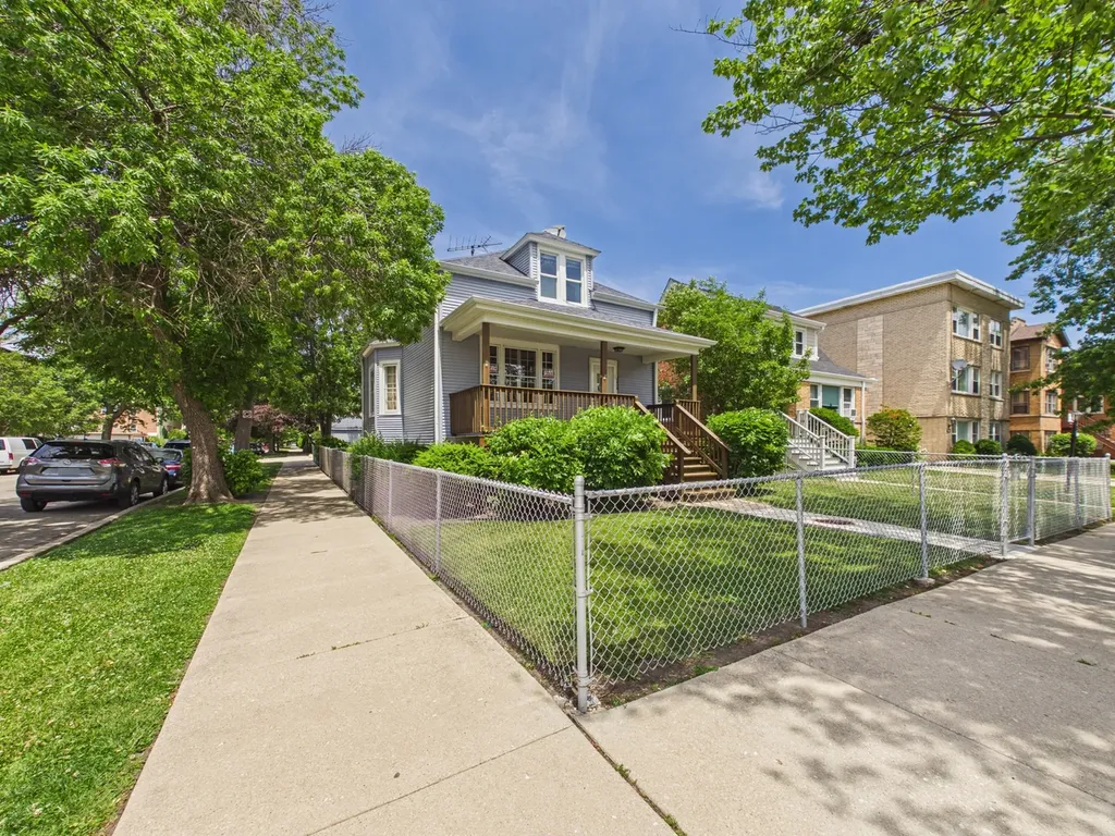 5458 West Windsor Avenue Chicago IL 60630