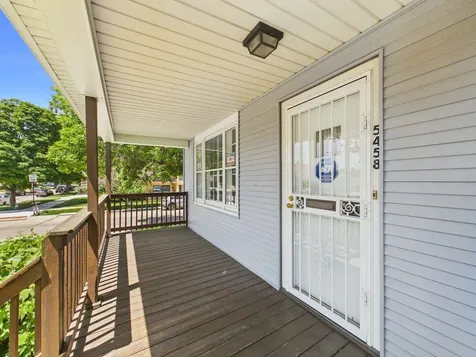 5458 West Windsor Avenue Chicago IL 60630