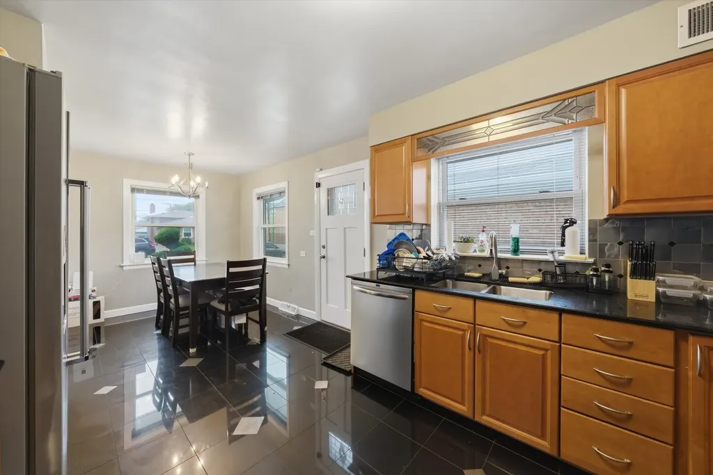 8638 South Keeler Avenue Chicago IL 60652