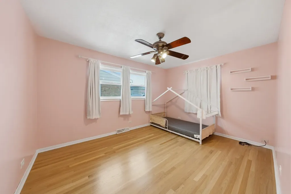 8638 South Keeler Avenue Chicago IL 60652