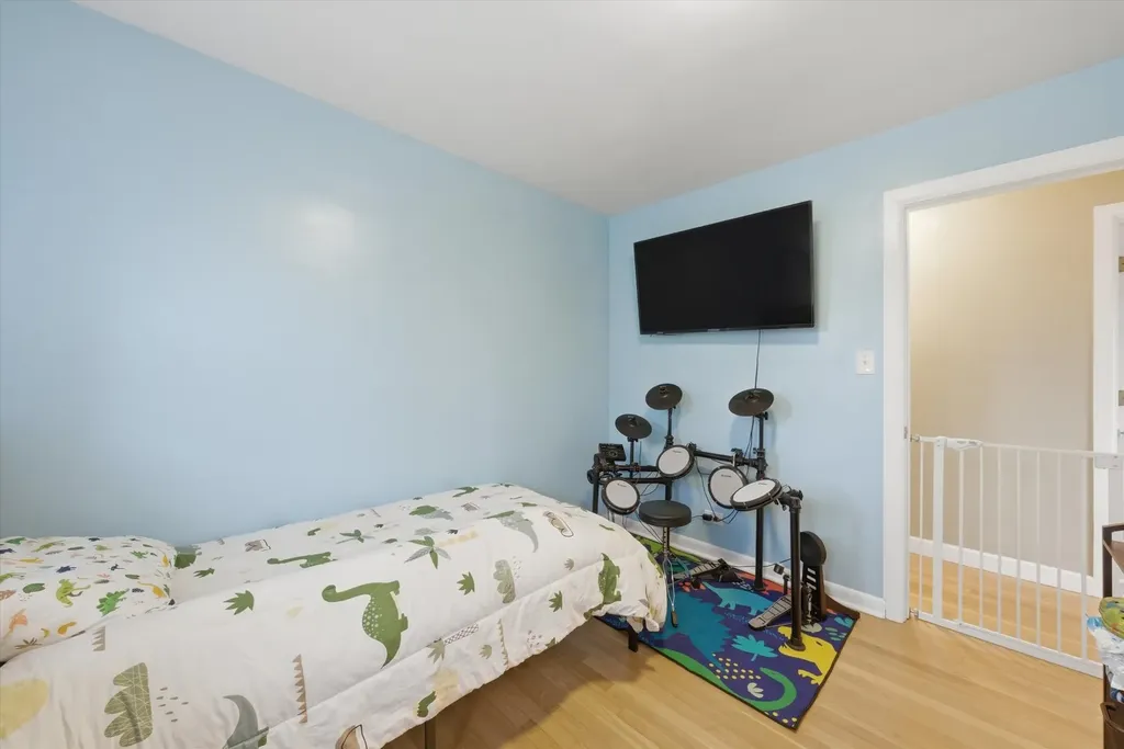 8638 South Keeler Avenue Chicago IL 60652