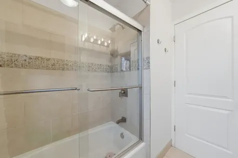 8638 South Keeler Avenue Chicago IL 60652