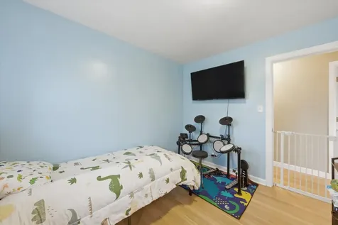 8638 South Keeler Avenue Chicago IL 60652