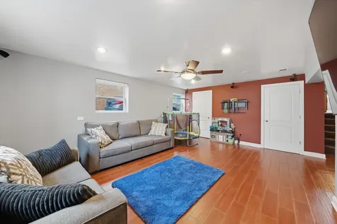 8638 South Keeler Avenue Chicago IL 60652