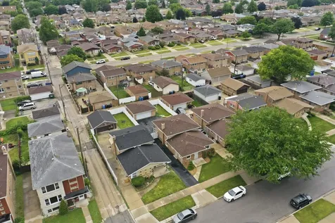 8638 South Keeler Avenue Chicago IL 60652