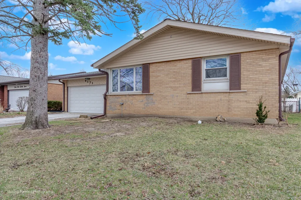 4331 Mann Street Oak Forest IL 60452