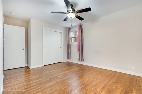 4331 Mann Street Oak Forest IL 60452