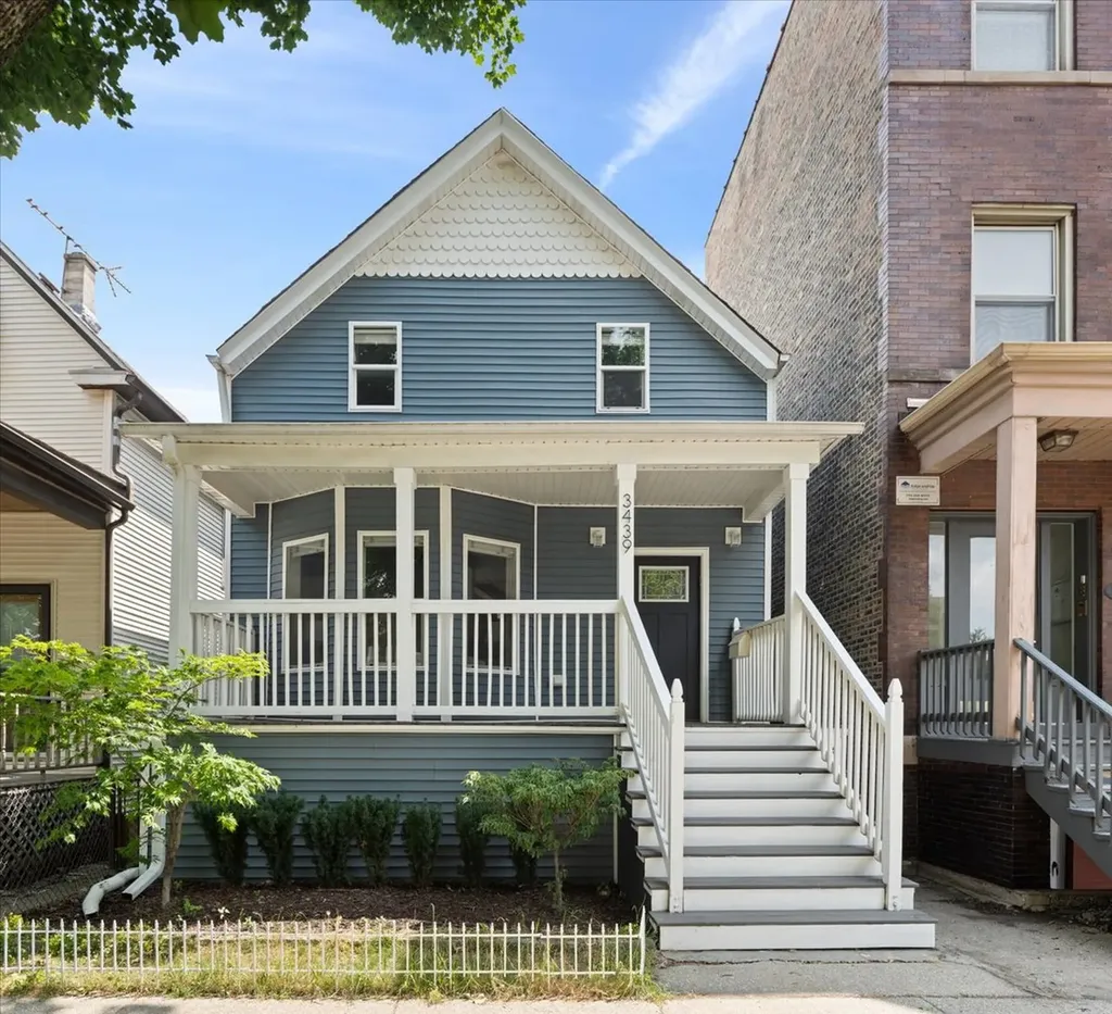 3439 North Paulina Street Chicago IL 60657