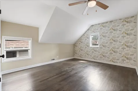 3439 North Paulina Street Chicago IL 60657