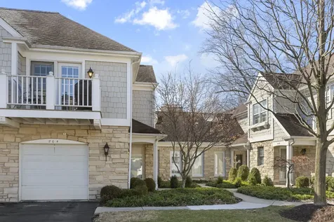 204 Racquet Club Court Hinsdale IL 60521