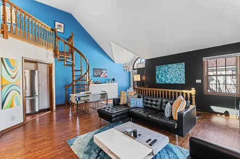 204 Racquet Club Court Hinsdale IL 60521