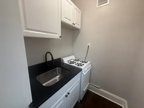 6912 North Ashland Boulevard Chicago IL 60626