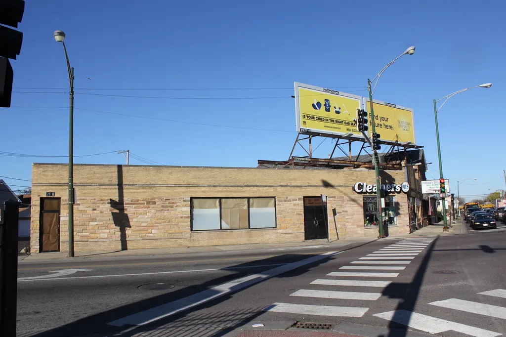 4937 West Foster Avenue Chicago IL 60630
