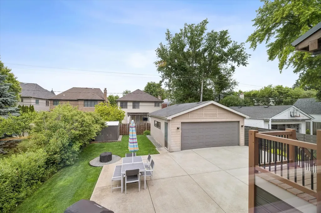 687 South Spring Road Elmhurst IL 60126