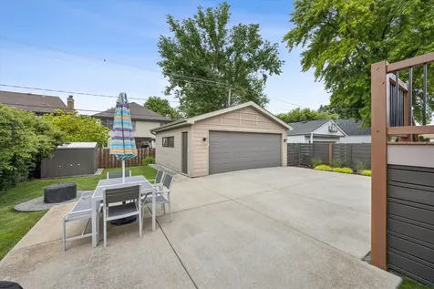 687 South Spring Road Elmhurst IL 60126