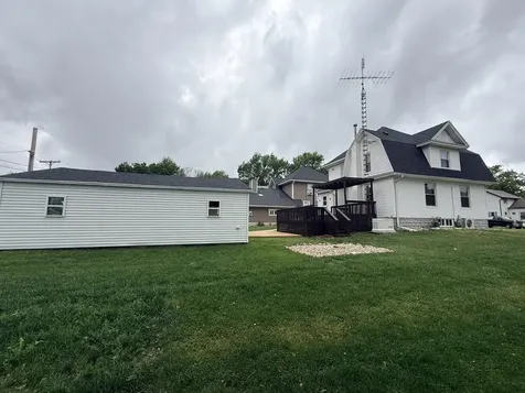 217 West Chestnut Street Compton IL 61318