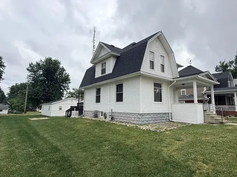 217 West Chestnut Street Compton IL 61318