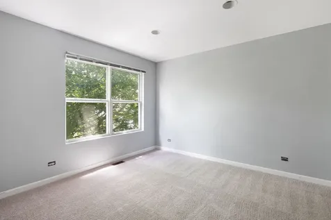 681 West Huron Hills Trail Round Lake Heights IL 60073