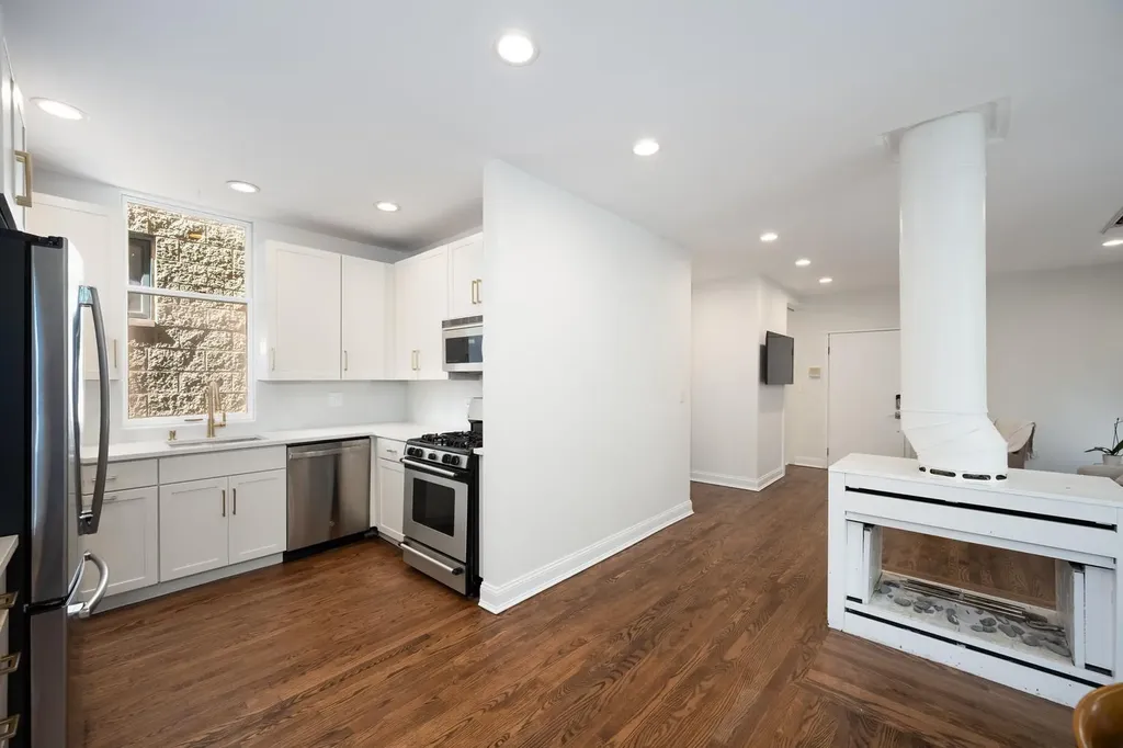 1866 North Sheffield Avenue Chicago IL 60614