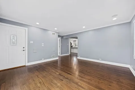9725 Normandy Avenue Oak Lawn IL 60453