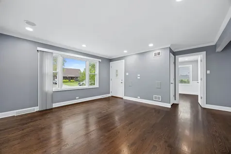 9725 Normandy Avenue Oak Lawn IL 60453