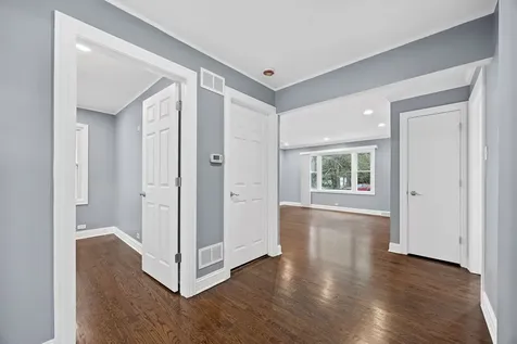 9725 Normandy Avenue Oak Lawn IL 60453