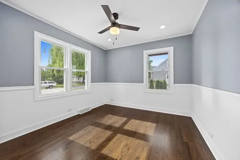 9725 Normandy Avenue Oak Lawn IL 60453