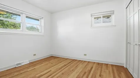 2213 Mayfair Avenue Westchester IL 60154