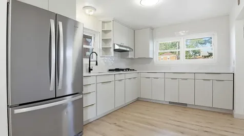 2213 Mayfair Avenue Westchester IL 60154