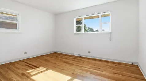 2213 Mayfair Avenue Westchester IL 60154