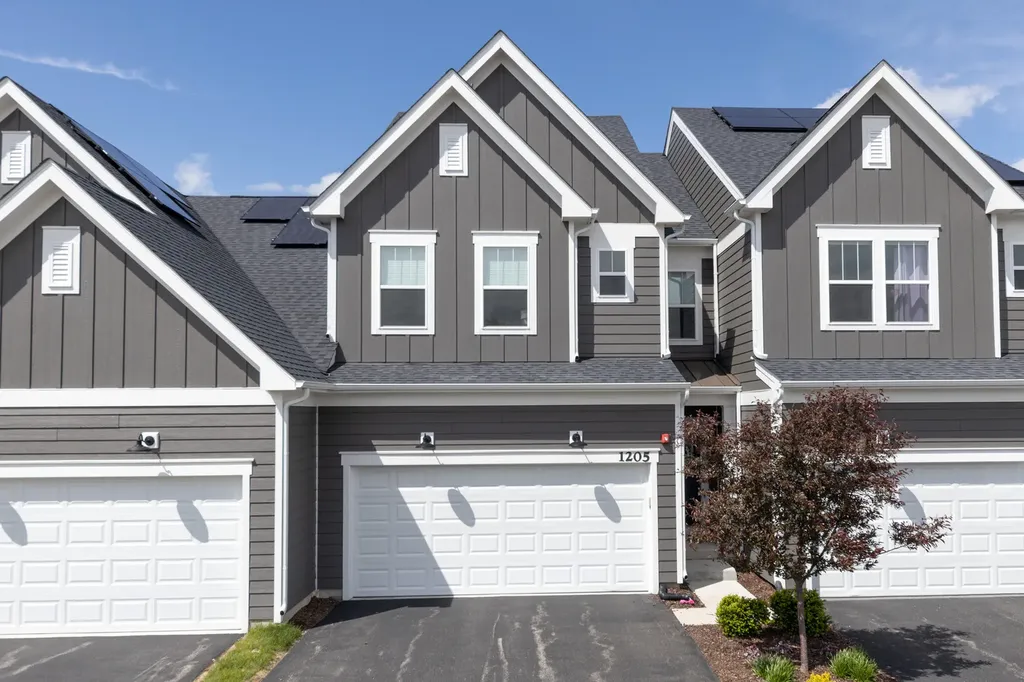 1205 Josiah Road Naperville IL 60563