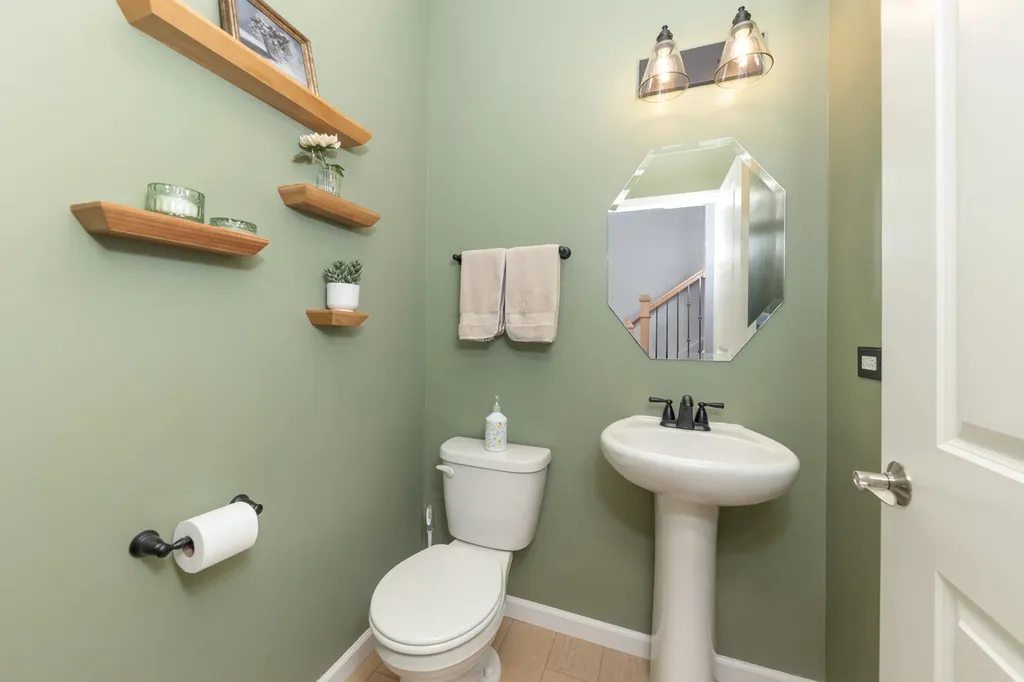 1205 Josiah Road Naperville IL 60563