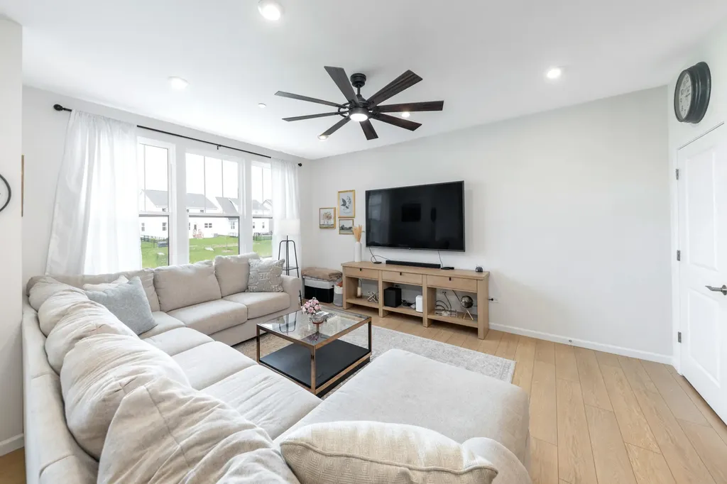 1205 Josiah Road Naperville IL 60563