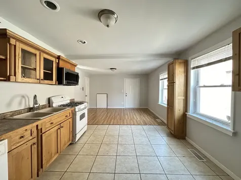 2458 North Clybourn Avenue Chicago IL 60614